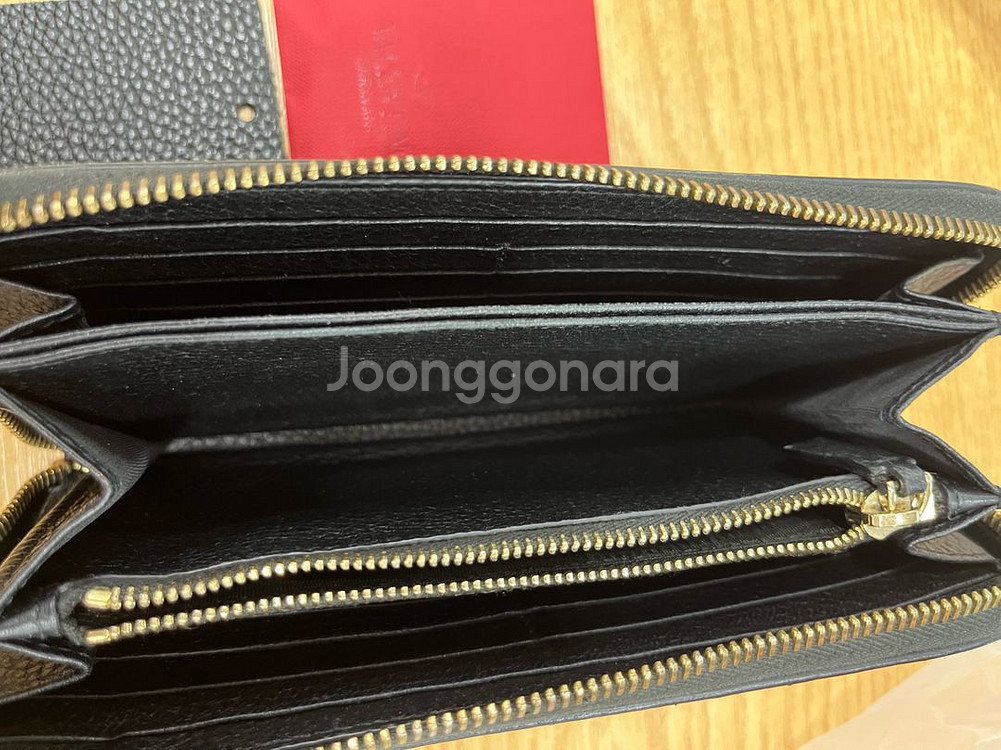 발렌티노 장지갑--1