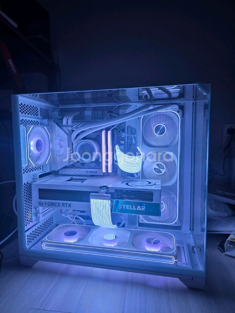 라이젠9 9950X3D RTX5090 비전 화이트PC--0