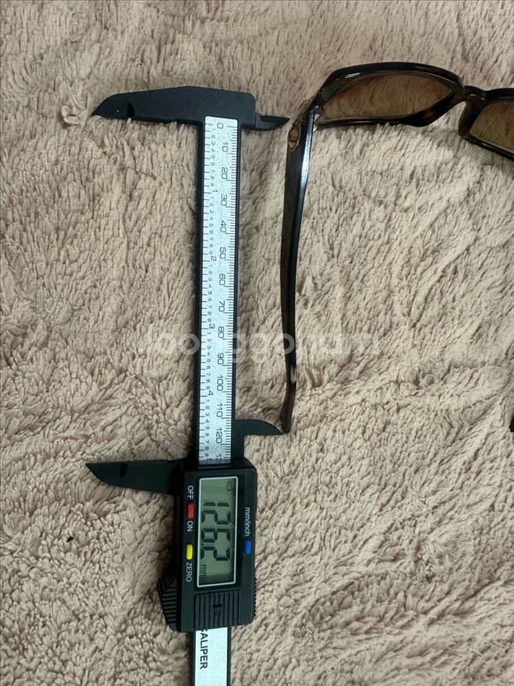 정품 살바토레 페라가모 간치니 선글라스 판매합니다 제--6