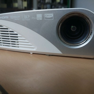 LG 미니빔 프로젝터 HS200W