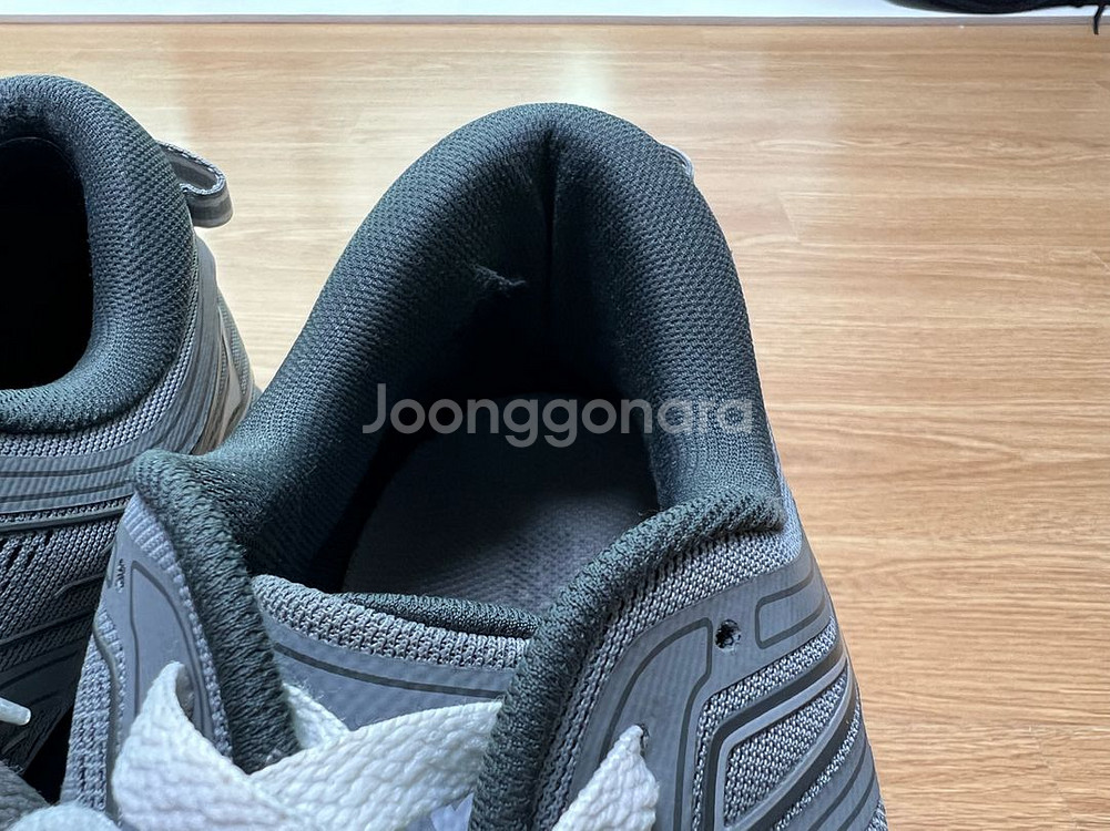 호카 본디7 와이드 285 수선필요--4