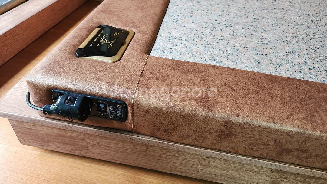 (새거)맥반석싱글돌침대와 맞춤원목프레임 함께 판매합니다--1