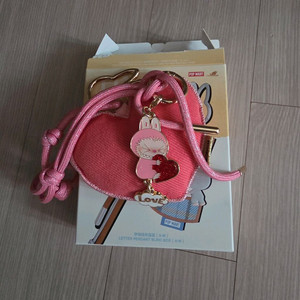 라부부 이니셜 키링 시크릿 하트