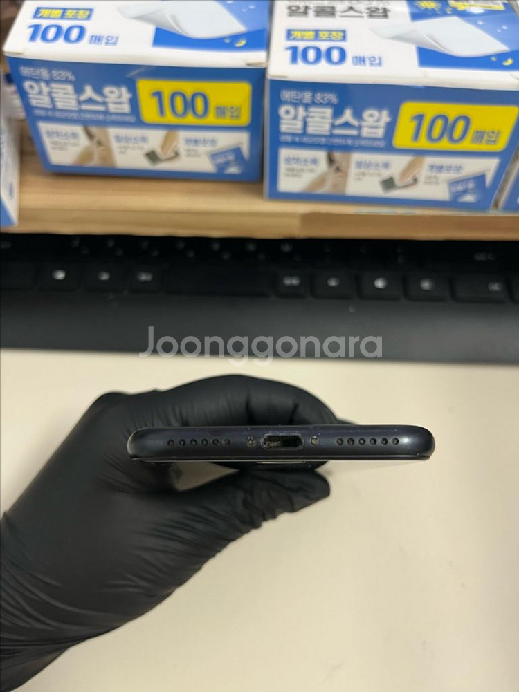 아이폰Se2 128G 블랙 S급!--3