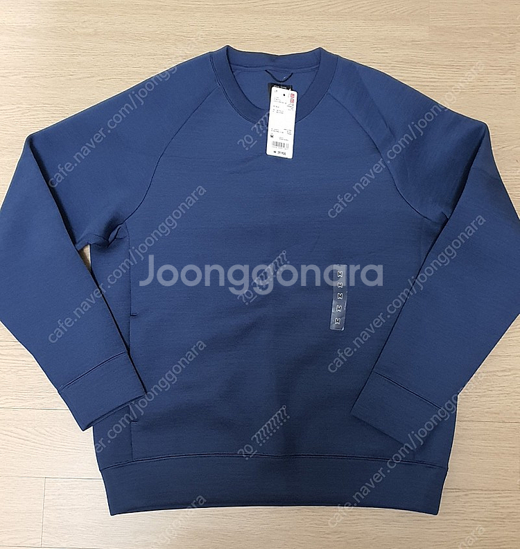 유니클로 울트라 스트레치 긴팔티 네이비 M이즈(95--0