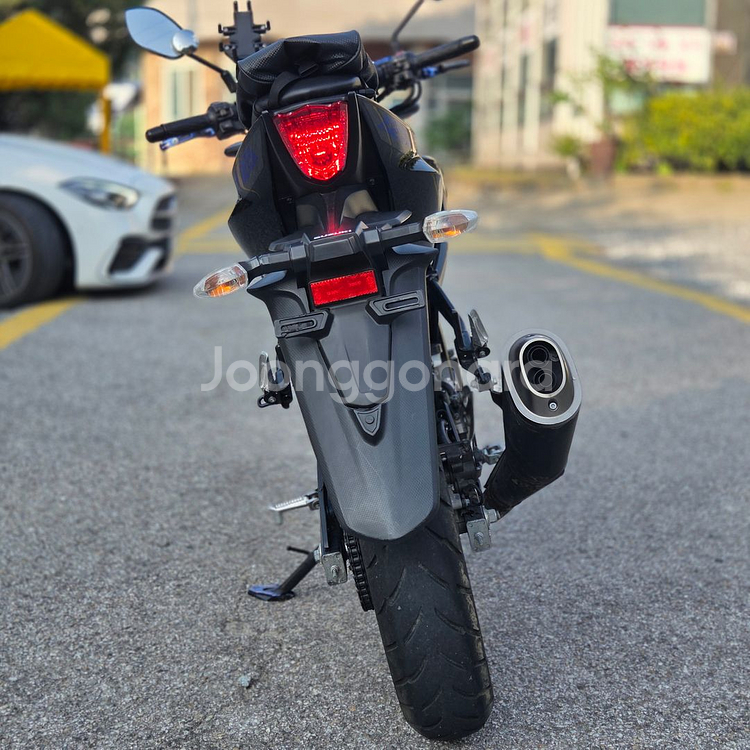 21년식 GSX-S125 짧은키로수 저렴하게 판매합니다--3
