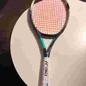 요넥스 아스트렐 100 (2020)