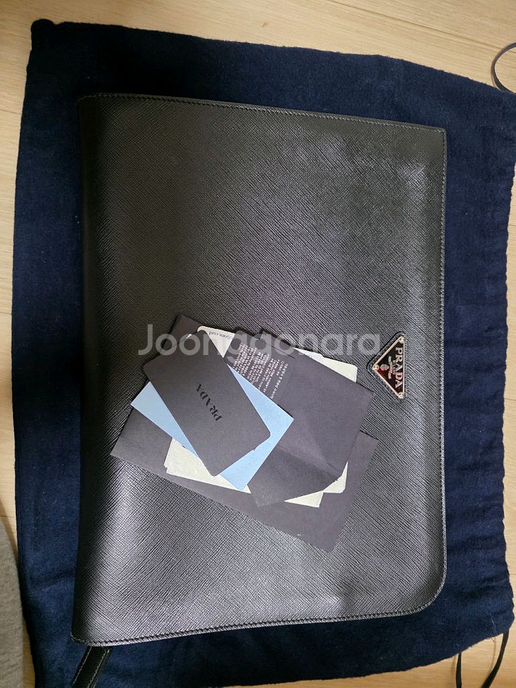 프라다 사피아노 클러치 도큐먼트 홀더--8