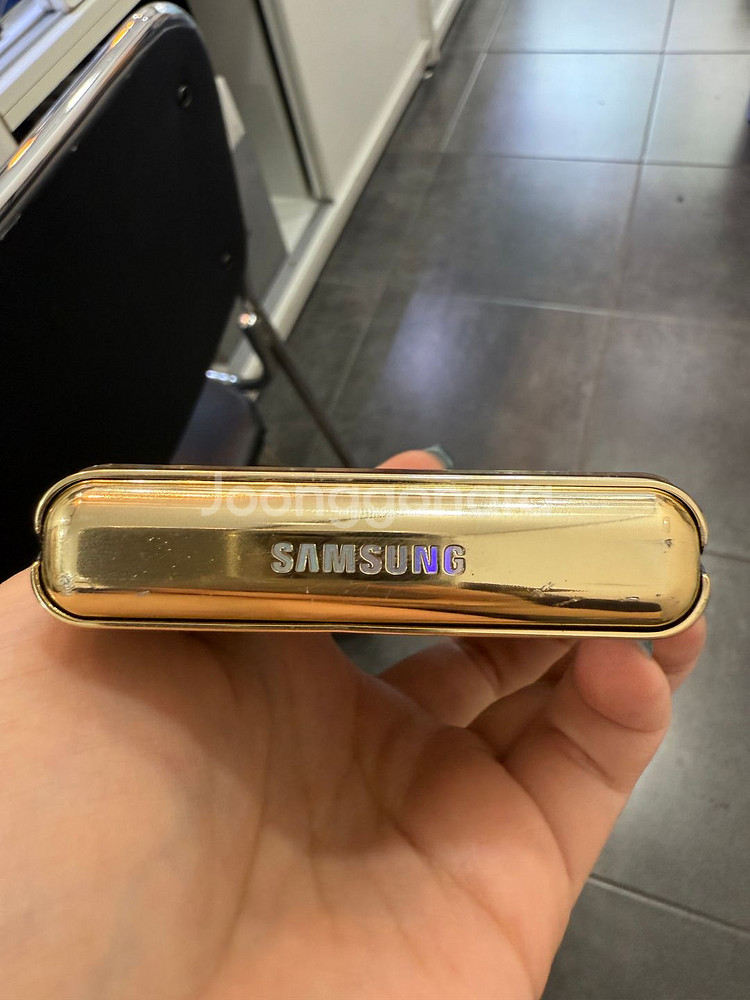 갤럭시Z플립 256GB 골드 Y102801--4