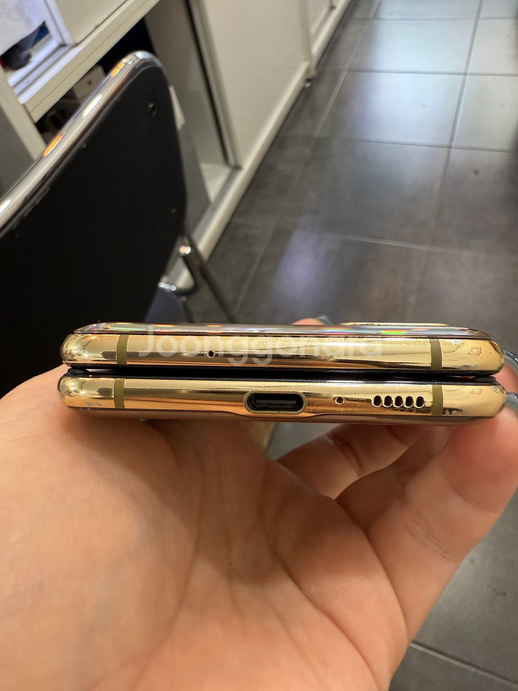 갤럭시Z플립 256GB 골드 Y102801--3