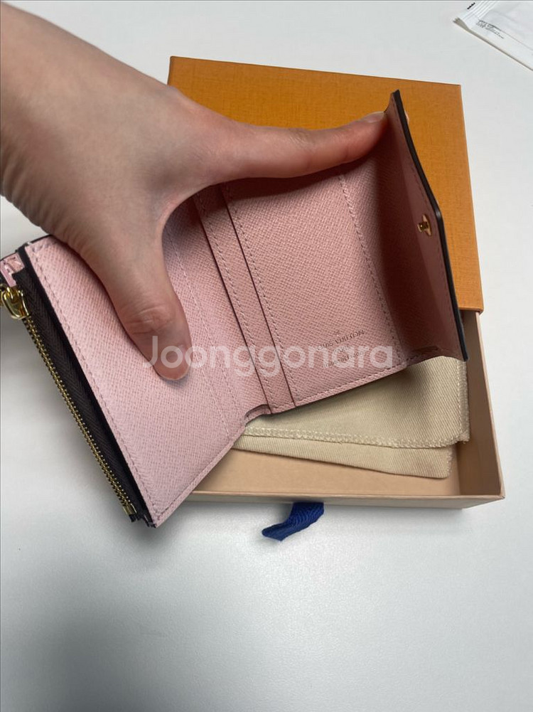 루이비통 조에월릿--1