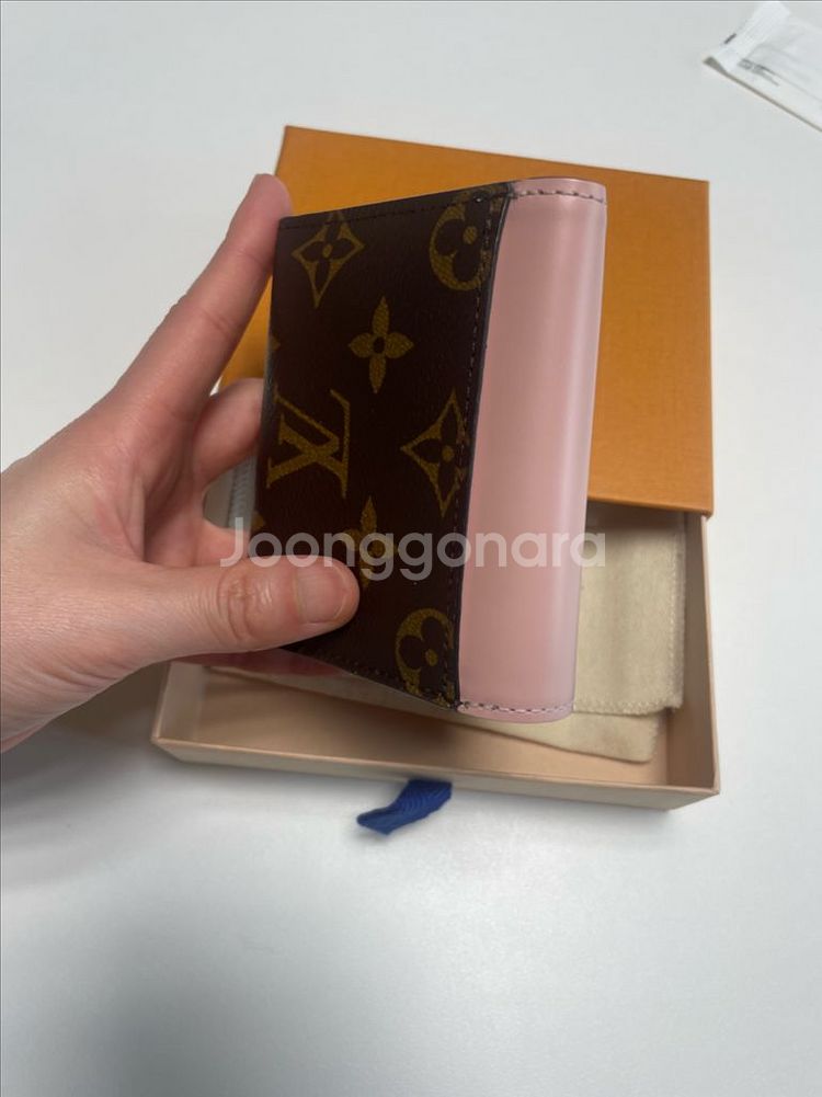 루이비통 조에월릿--3