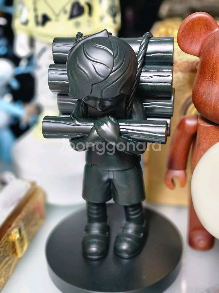 제임스진 woodcutter (bronze)--0