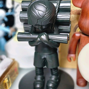 제임스진 woodcutter (bronze)