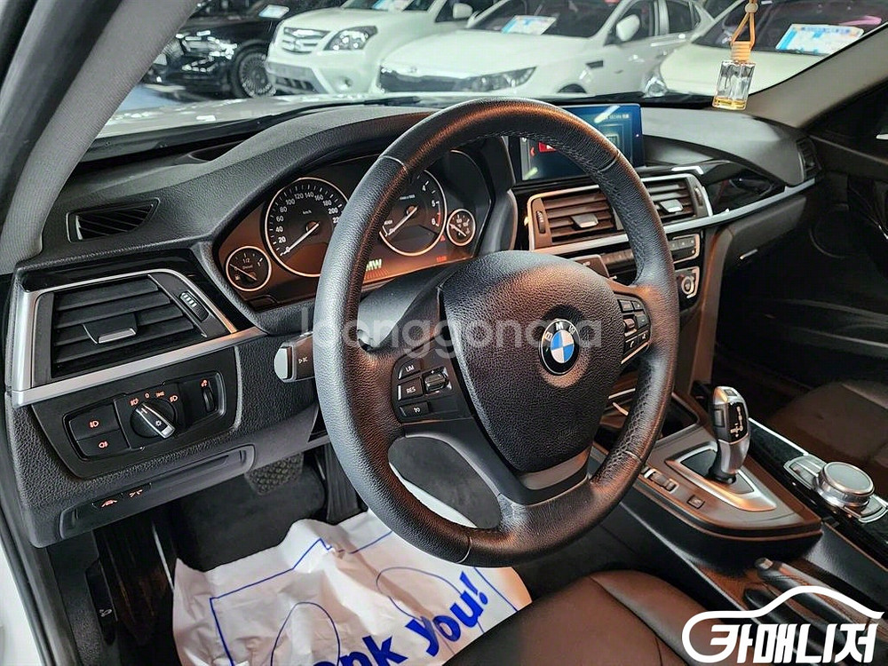 [BMW]3시리즈 (F30) 320d #앱특가--9