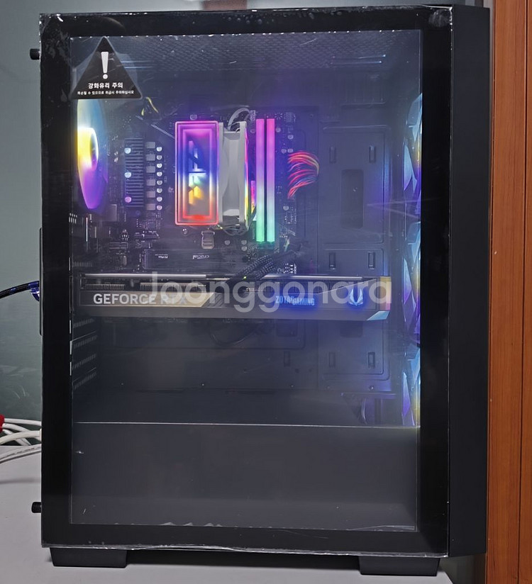 9600x 32g메모리 RTX5070 게임용 컴퓨터--1