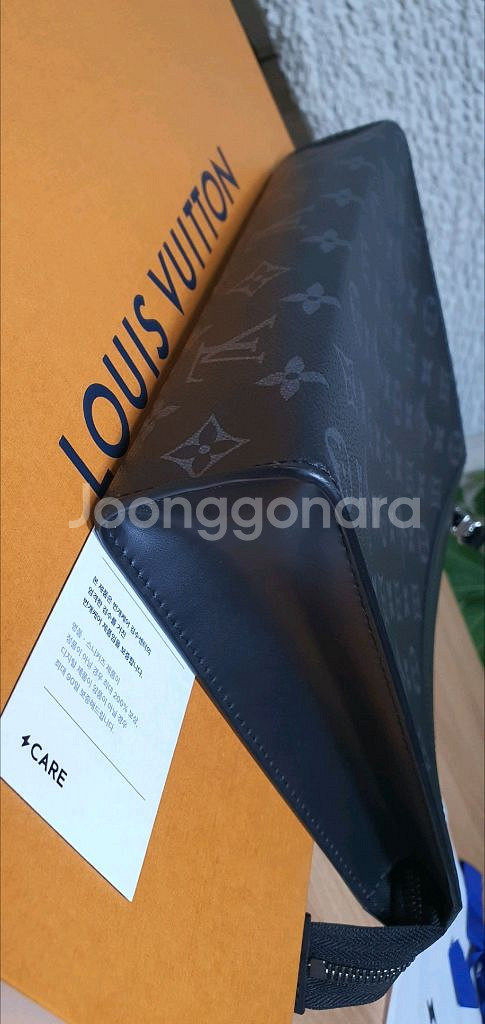 루이비통 포쉐트 보야주MM 클러치백 정품S급(감정서O)--7