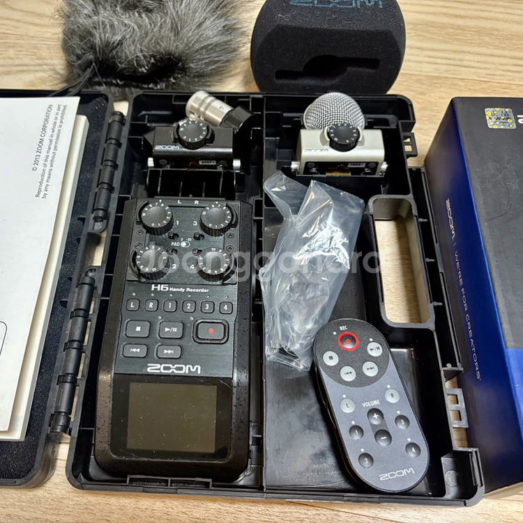 Zoom H6 Handy Recorder--1