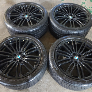 BMW G30 5시리즈 664M 19인치정품 휠타이어