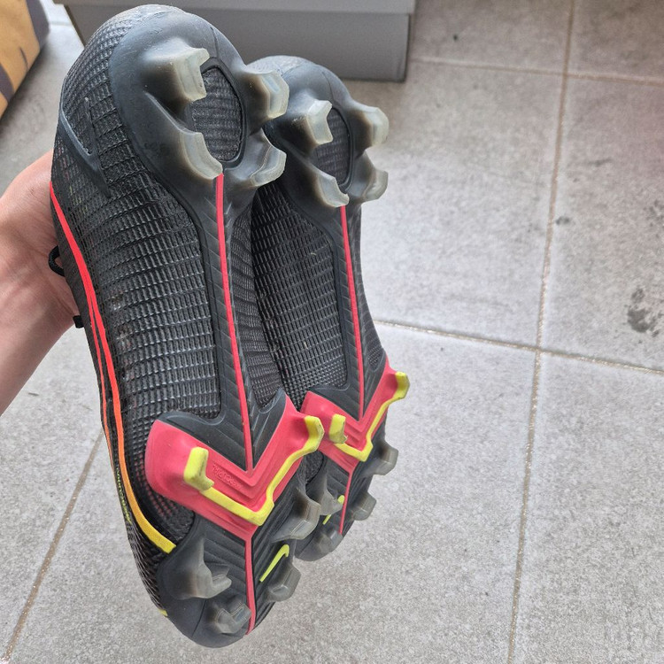 나이키 머큐리얼 베이퍼 14 엘리트 FG 255 이미지