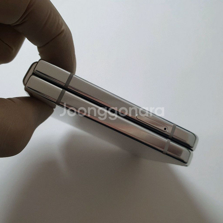 갤럭시 Z플립5 512GB 깔끔 저렴 정상해지--4