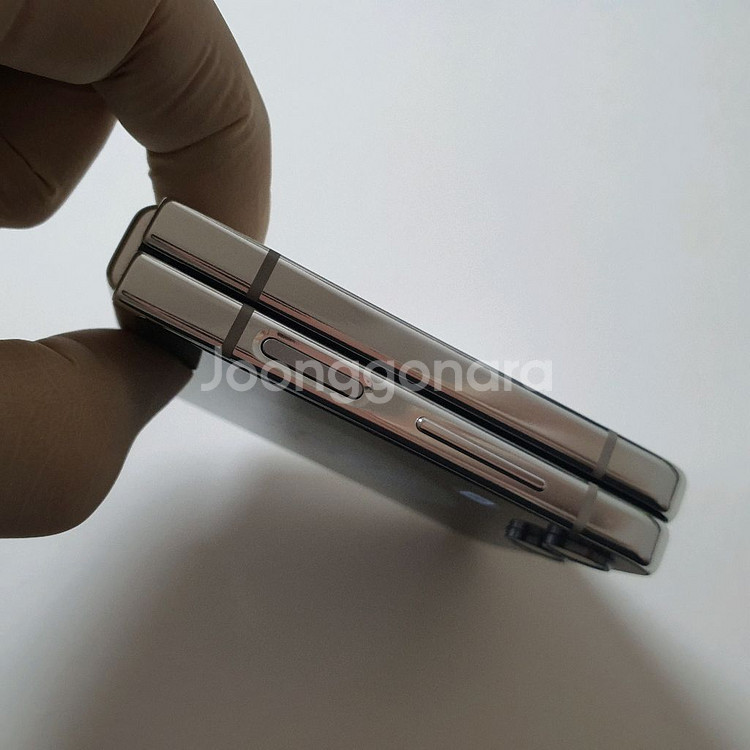 갤럭시 Z플립5 512GB 깔끔 저렴 정상해지--5