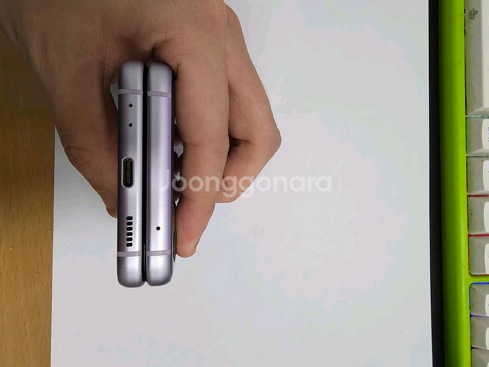 갤럭시z플립3 판매합니다--5