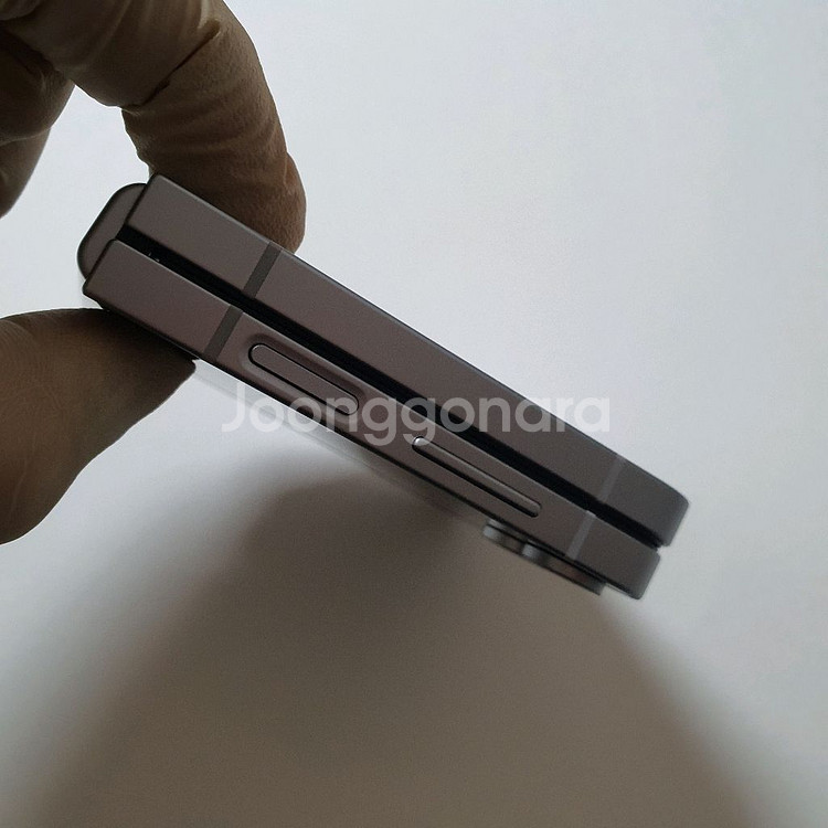 갤럭시 Z플립6 256GB S급 깔끔 정상해지--5