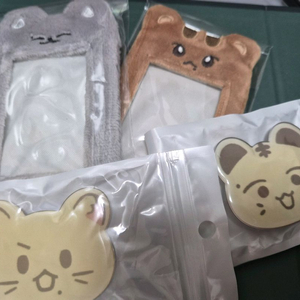 더보이즈 더비키트 주연 큐 포카홀더 그립톡 등