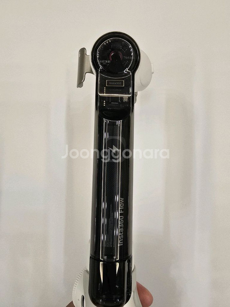 인스타360 Flow 프로 삼각대 화이트--6