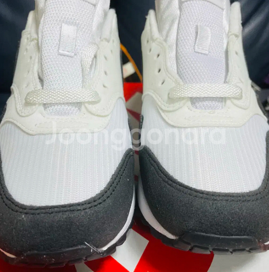 나이키 에어맥스1 흰검--8