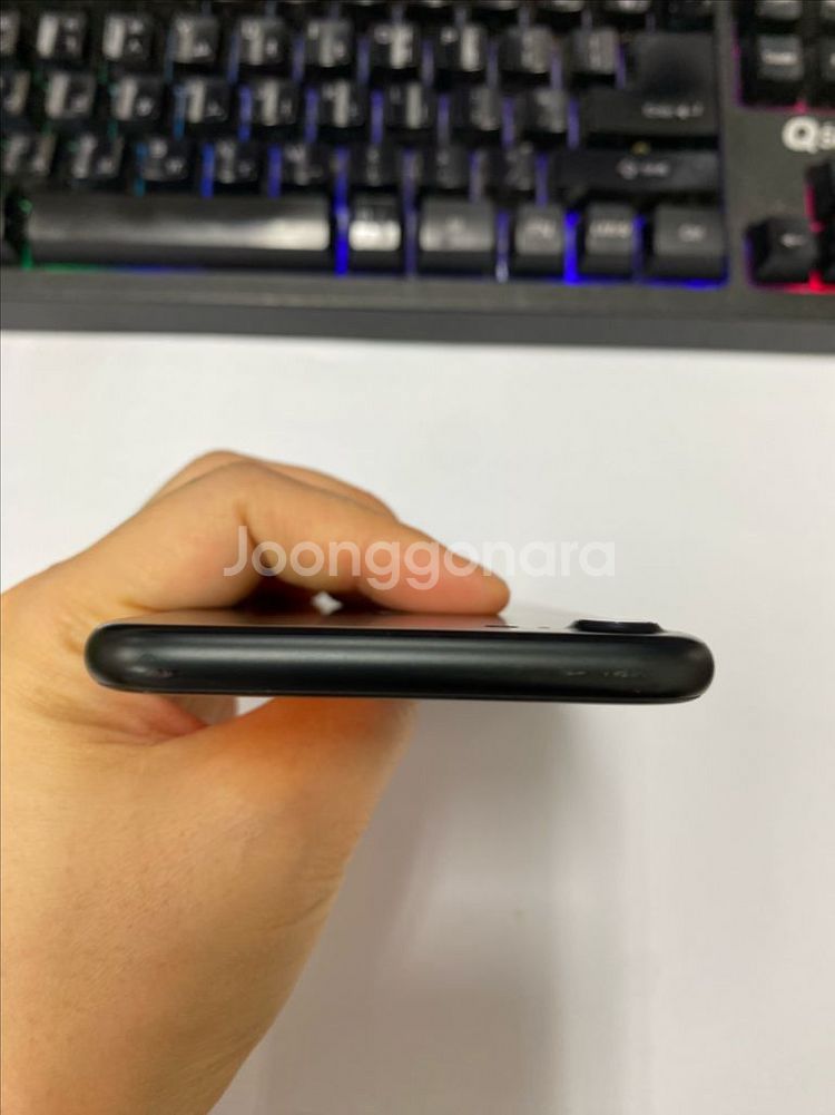 아이폰7 매트블랙 A급 32GB 배터리90%--3