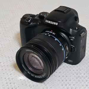 삼성 NX20 미러리스 카메라