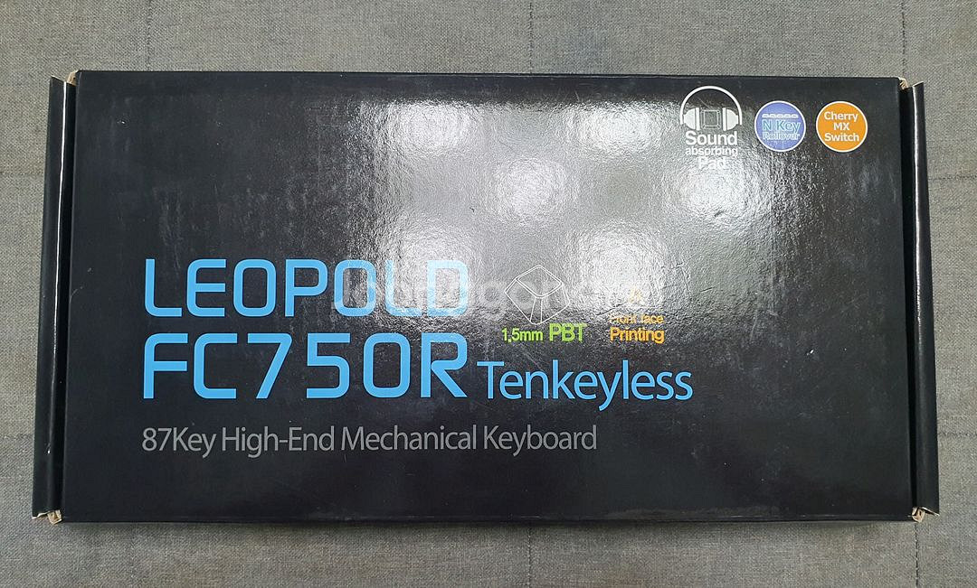 레오폴드 FC750R 적축 키보드 + 포인트 키캡--2