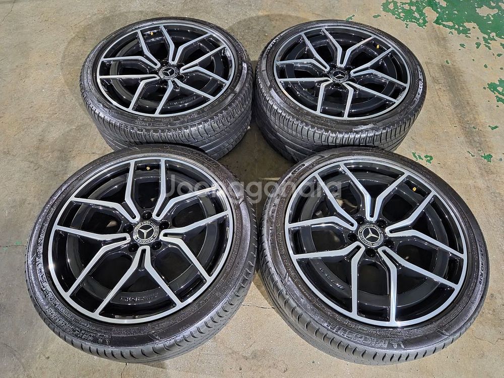 벤츠 W213 E클래스AMG 19인치 정품 휠타이어--0