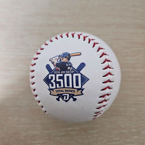 손아섭 3500루타 기념구
