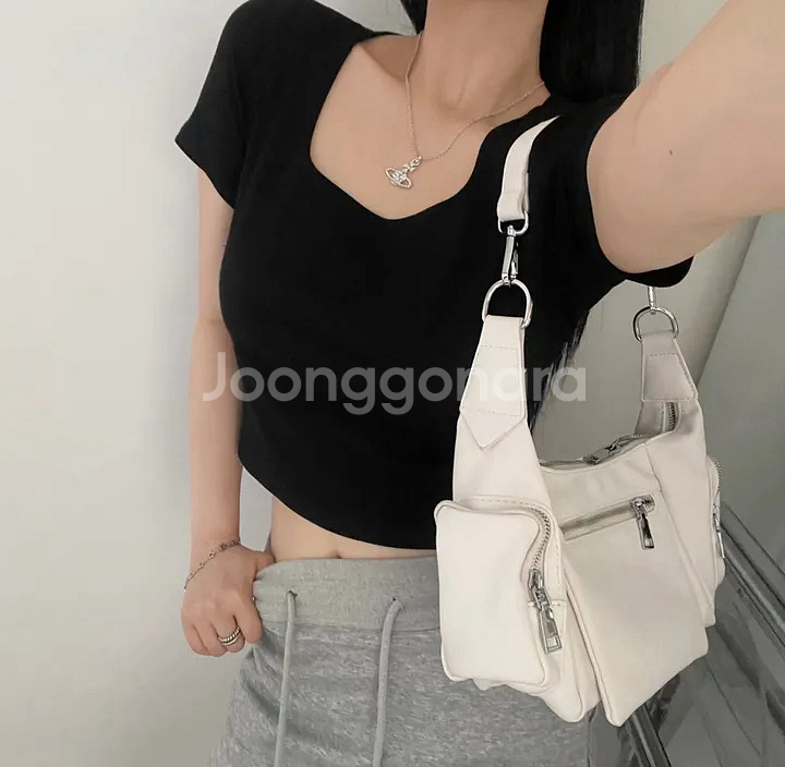 스퀘어넥 반팔티셔츠--1