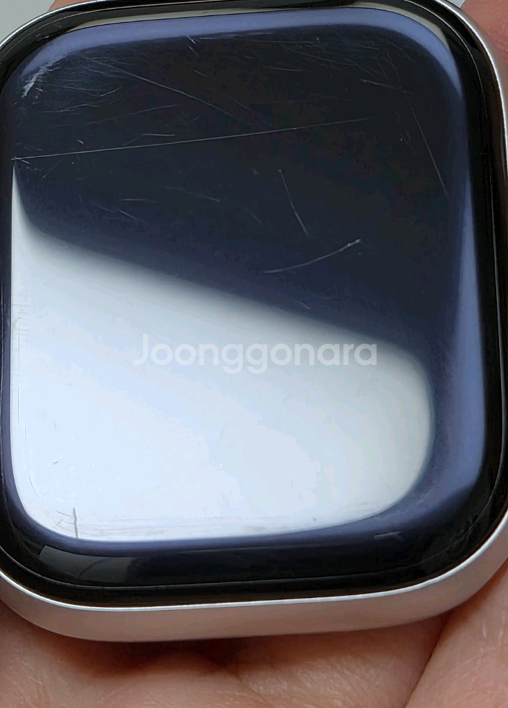 애플워치 10 실버 42mm gps 판매합니다--5