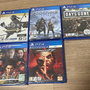 ps4 플스 게임 타이틀 팝니다(새제품)