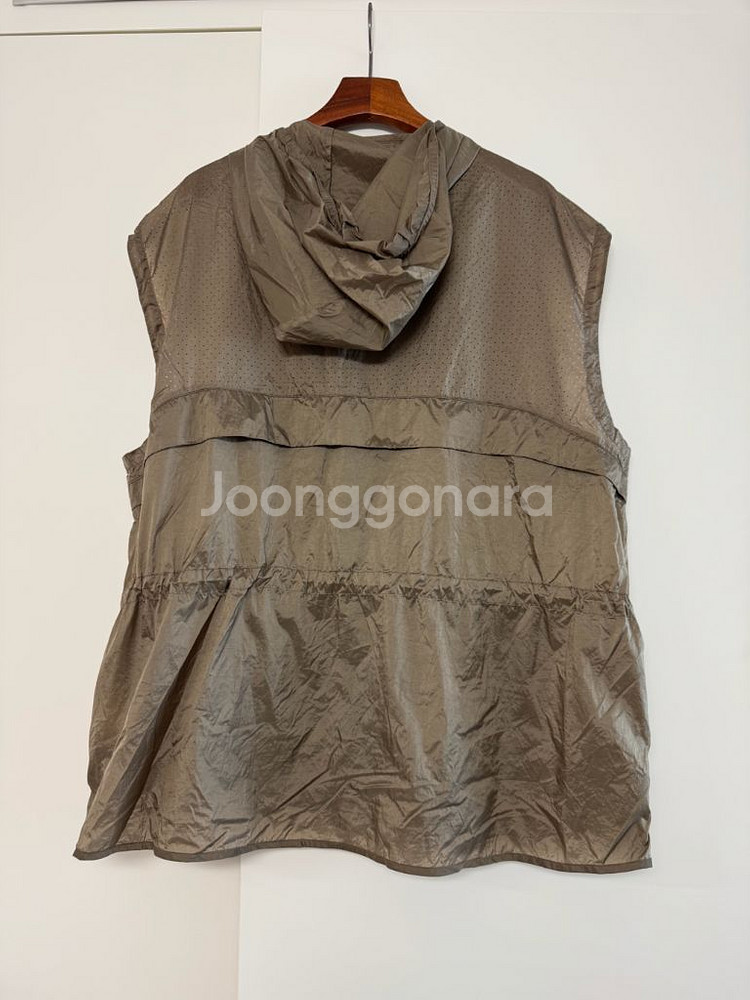 여성 코오롱스포츠 조끼 바람막이 초경량 캠핑 러닝 등산--3