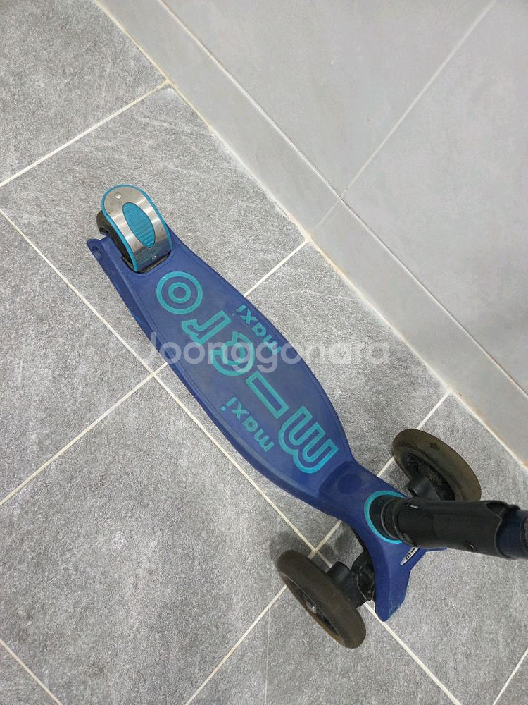 마이크로 킥보드 맥시 블루 LED 폴더블--1