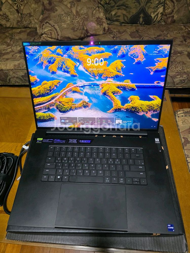 Razer Blade 18 (2024 최신형)--3