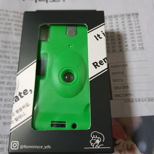 Reminisce Active 필름 카메라
