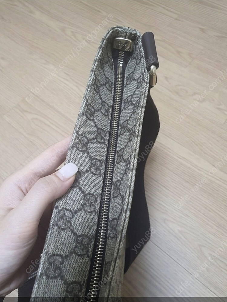 GUCCI구찌 남성 크로스백 gg슈프림 메신져백 정품--1