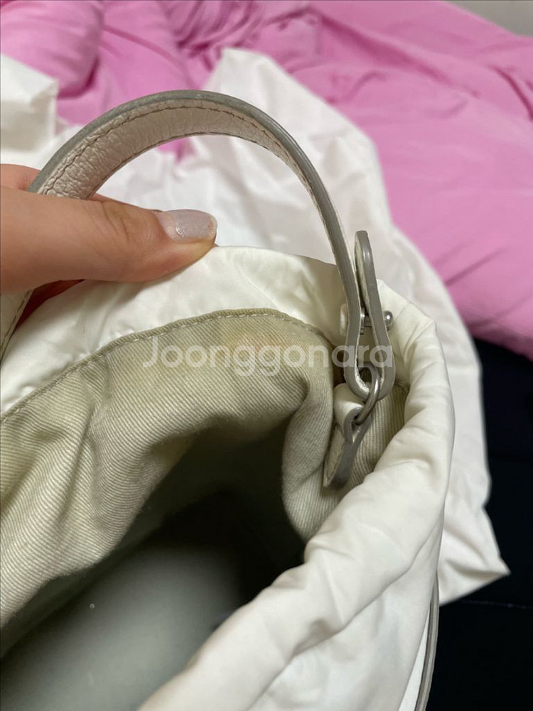 마르지엘라 5AC 버킷백 화이트 판매해요--9