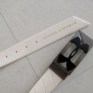 언더아머 남성 벨트