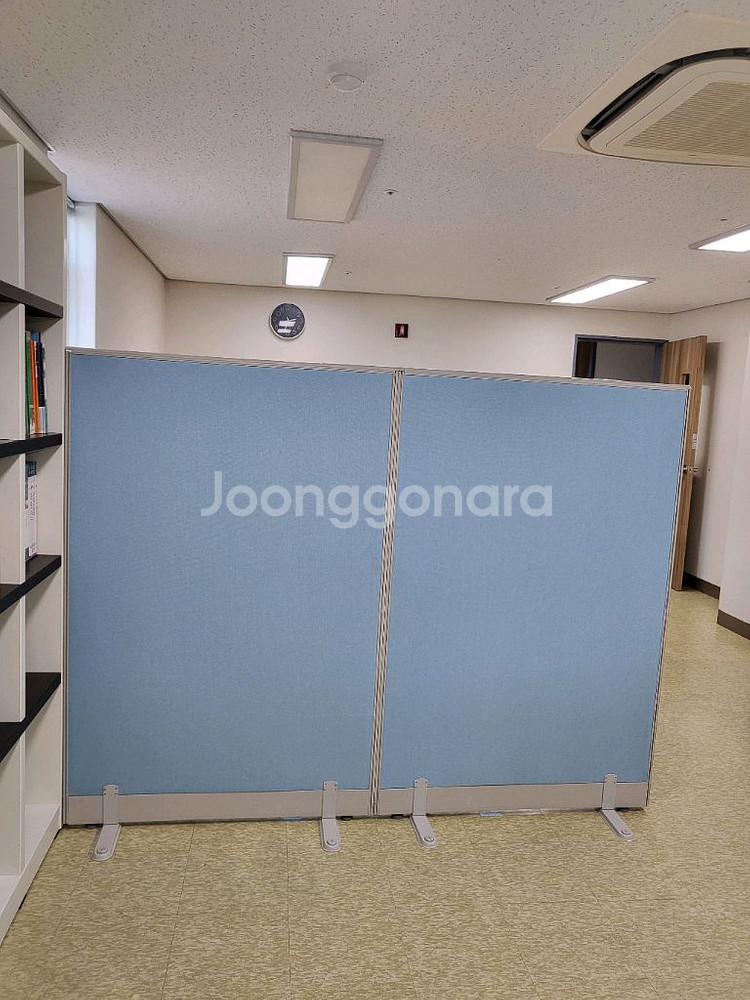파티션 책상 의자 철제캐비넷 철재옷장 서랍 원형테이블--3
