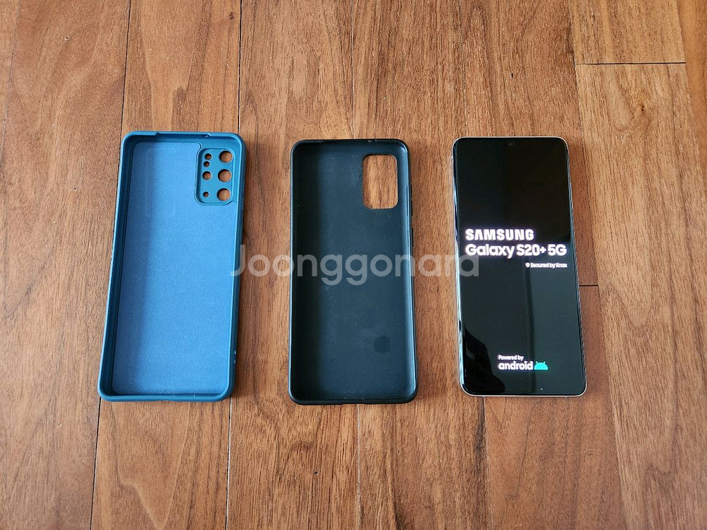갤럭시 S20 플러스 256기가 화이트 S급 팝니다.--0
