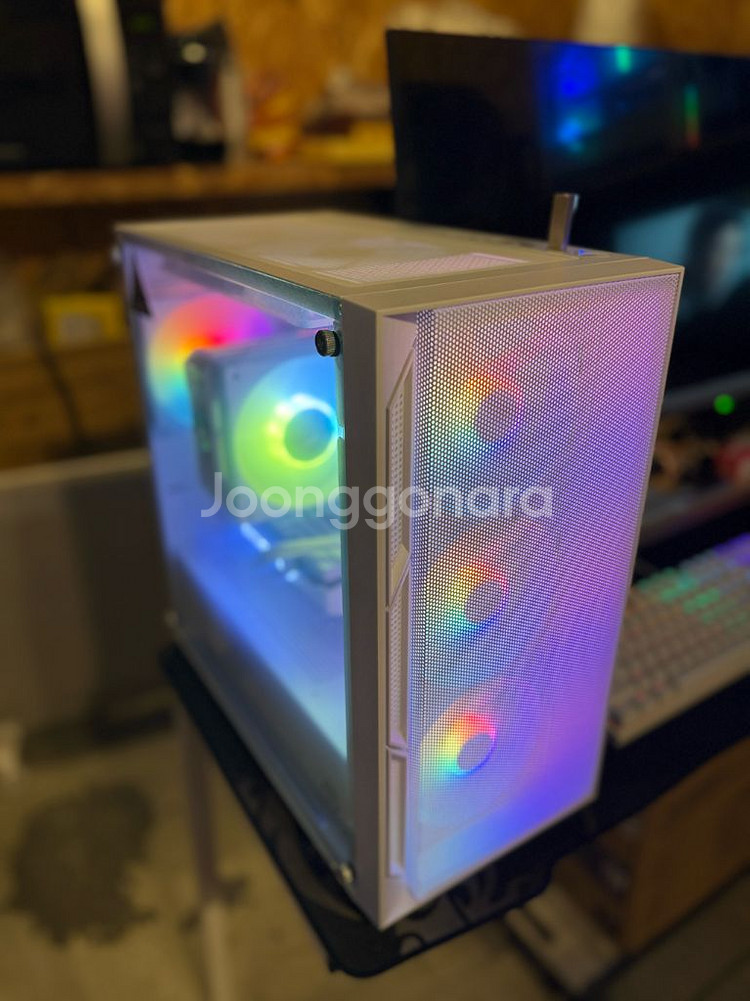 화이트 감성 게임용 특AAA급 컴퓨터 본체 PC--4