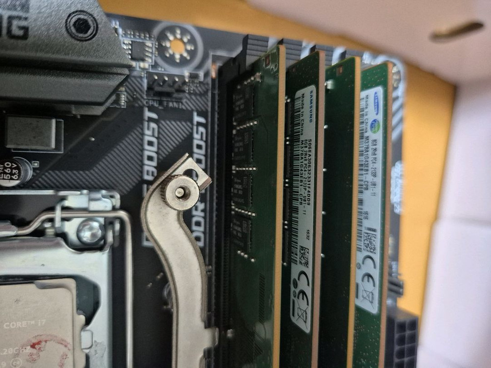 8700, msi 360m 박격포 , 램32, 공랭쿨러 이미지